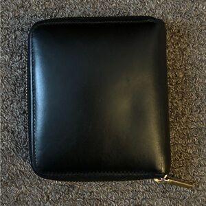 Cuyana Small Leather Zip Around Wallet, Smooth Leather, Black EUC